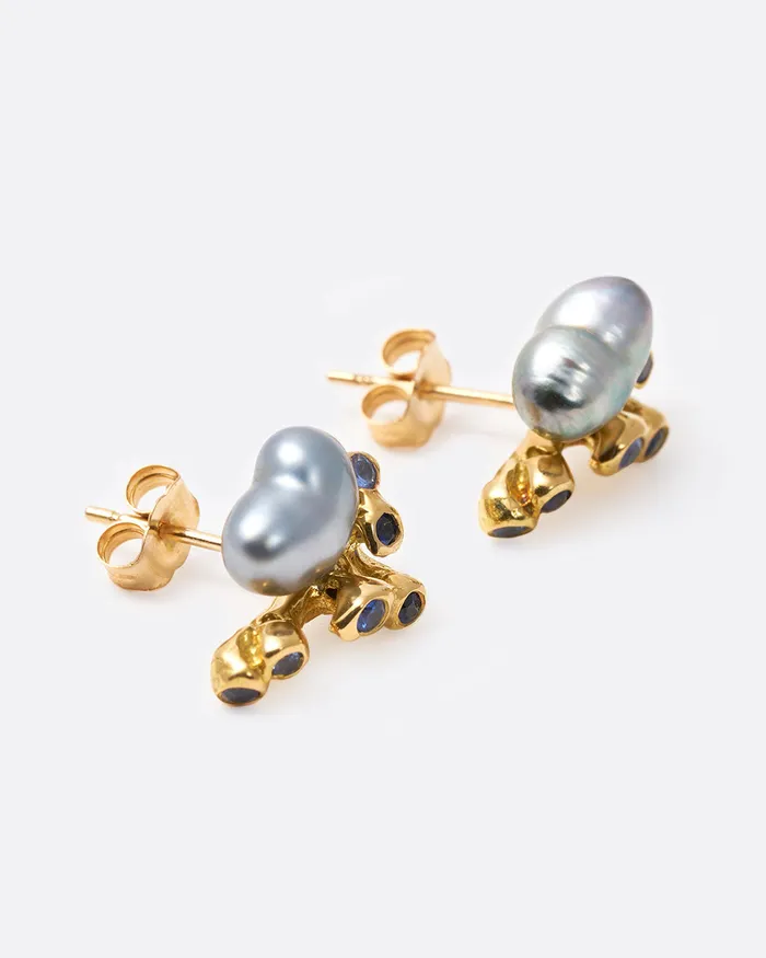 KIMBERLIN BROWN Earrings Two Heart Pearl Earrings