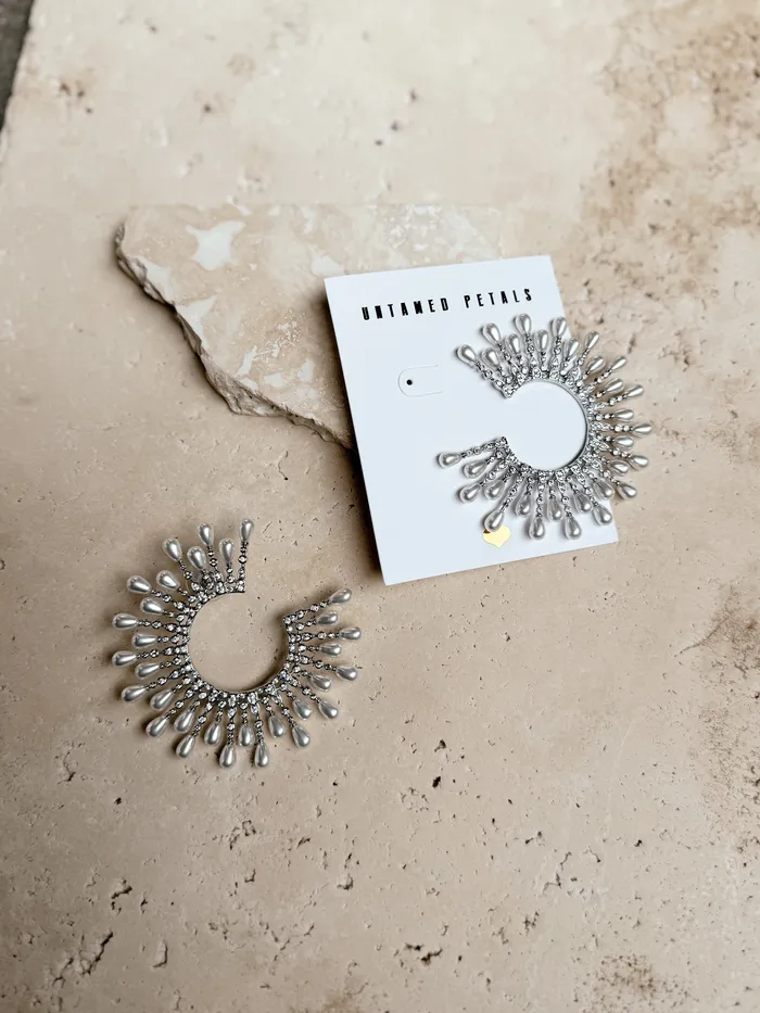 Award Show Sample Earring Untamed Petals Earrings