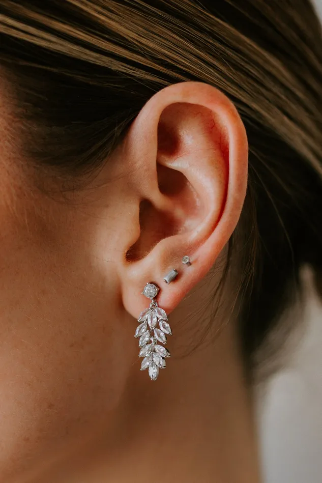 Untamed Petals Wholesale Portal Earrings Blanca Stud